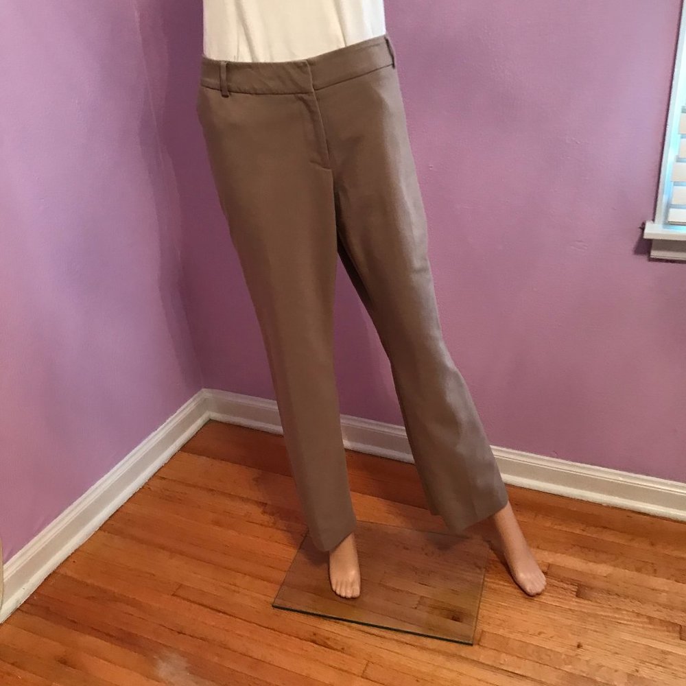 Apt 9, Tan slacks